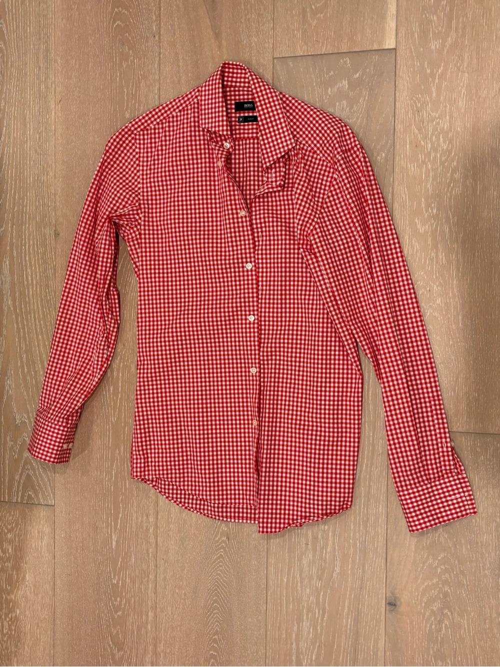 Hugo Boss “traveller” slim fit Red Gingham Long-Sleeve Dress Shirt (size 15 /38)